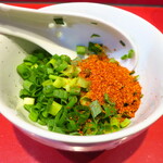 ラーメン二郎 - 待ってる間にカスタマイズ♪