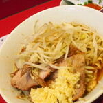 ラーメン二郎 - 汁なし半分＋ニンニク多め＋青ネギ