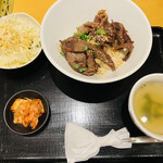 Minato Mirai De Yakiniku Douraku - 