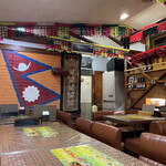 インド・ネパール料理 スナオール - 店内にはネパール国旗