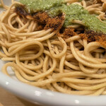 饗 くろ喜 - バツバツの麺