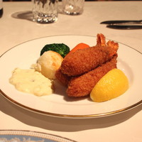 レストラン香味屋 - 海老フライ・タルタルソース添え