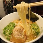 香味徳  - 麺リフト