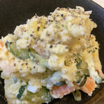 鶏冠 - ポテトサラダ¥150
