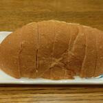 ディオ - フランスパン カット後 (2022.07.04)