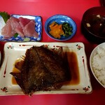 とみくら - 料理写真:魚定食(900円税込)