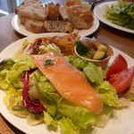 サラダランチ（サーモン）