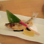 すしと天ぷら とろ一 - 鮎塩焼き はらわた美味！
