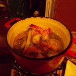 マチャマチャ - きのこと海老のアヒージョ（フォカッチャ付）