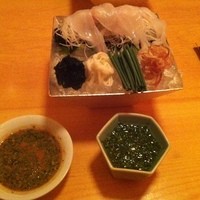 麻布 かどわき - ふぐです　出し方が美しい・・