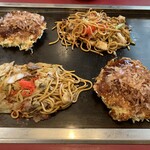 きん太 - きん太ランチ：焼きそば＋ハーフ豚玉