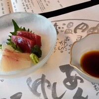 国登録文化財 二木屋 - 造里 「鮪 勘八 寄せ生海苔 山葵」