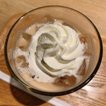 エクセルシオール カフェ バリスタ - パールロイヤルミルクティー ICED  トッピングのクリーム