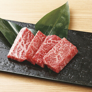 6,589円で多彩な料理と飲み放題を楽しめるコースをご用意