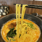 鶏白湯 らぁ麺 荻 - 