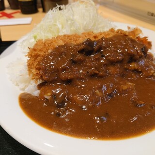 Tonkatsu Ise - ビーフの入った美味しいカレー。