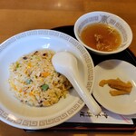 大徳飯店 - 炒飯　530円