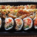 カンナムキンパ - ハーフ＆ハーフ（７種野菜の具材キンパ・海鮮チヂミ）