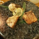 h Oishii Sumibiyaki Izakaya Kingyo - お刺身が不可能で...とダメ元で相談した際の焼き魚！！