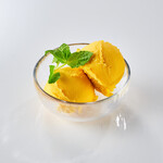 焼肉みゆき苑 - ジェラート マンゴー