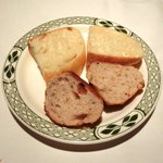 ロウリーズ・ザ・プライムリブ 東京 - サラダブッフェ 1500円 のパン2種類盛り合わせ