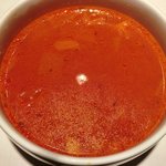 ロウリーズ・ザ・プライムリブ 東京 - サラダブッフェ 1500円 の温製ミネストローネスープ