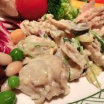 ロウリーズ・ザ・プライムリブ 東京 - サラダブッフェ 1500円 の帆立貝柱のマリネ(1回目)