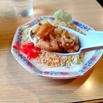 羅亜～麺 加藤屋 - チャーハンもホルモンたっぷり！