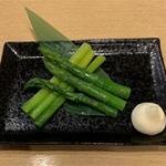 boiled asparagus