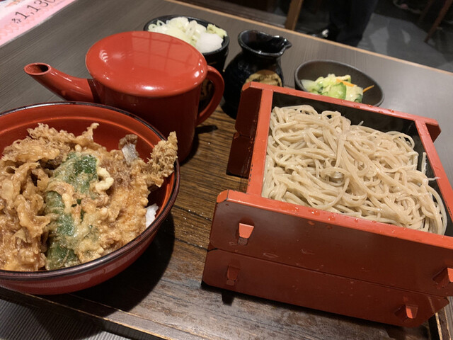 夜もお蕎麦だけ頂けます : 陣屋 三与右衛門の写真