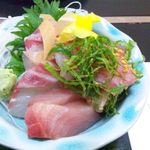 どんまい - 2013.3. \2,000コースの刺身三種盛り（鯛、鰤、鮪）