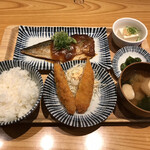 肉豆冨とレモンサワー 大衆食堂 安べゑ - さばみそ定食659えん