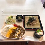 Rest space TOKO - 料理写真:Bランチ　ふわとろオムカレーライス&ミニざるそば