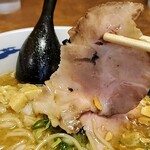 濃厚煮干しそば 麺匠 濱星 - チャーシューリフト