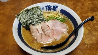 濃厚煮干しそば 麺匠 濱星 - 濃厚煮干そば全景