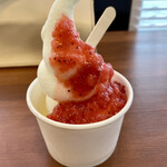 Frosta - Limited Time Offer‼︎ Fresh Frozen Yogurt Topped with Benihoppe Strawberries @ JPY 450
