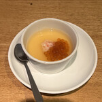Hakata Hotaru - お通しカニといくらの茶碗蒸し