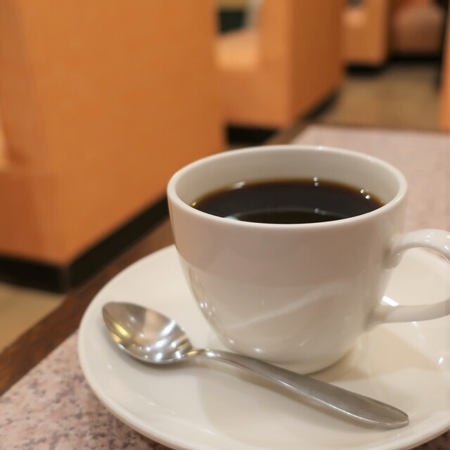 デンキヤホール - コーヒー（480円税抜き）。程よい苦み。