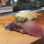 弘寿司 - アジの上にはギバサ＆長いも！