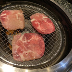 あみやき亭Plus - 大きな塩タンです！