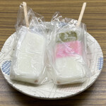 川西屋 - ミルク（税込み１１０円）と三色（１４０円）