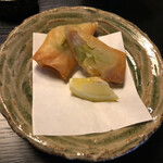 山しのぶ - 油物 蟹とアスパラ春巻揚げ