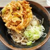 東西そば - 冷やし枝豆かき揚げそば540円