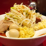 ラーメン二郎 - ラーメン半分＋ニンニク多め＋ショウガ半分ＳＫ