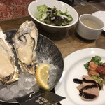 8TH SEA OYSTER Bar - 