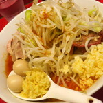 ラーメン二郎 - ラーメン半分＋ニンニク多め＋ショウガ半分SK
