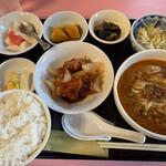 Chuugoku Hanten - 酢豚+担々麺+杏仁豆腐（ご飯大盛）990円