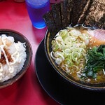 家系ラーメン とらきち家 - 