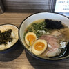 煮干しラーメン にぼってる