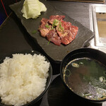 松阪牛焼肉M - ご飯とスープはお代わり可能ですよ
